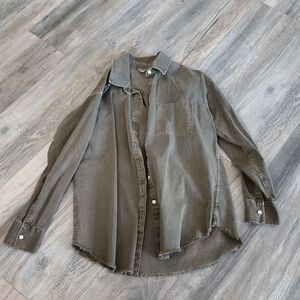 Aerie • Casual Button Down
